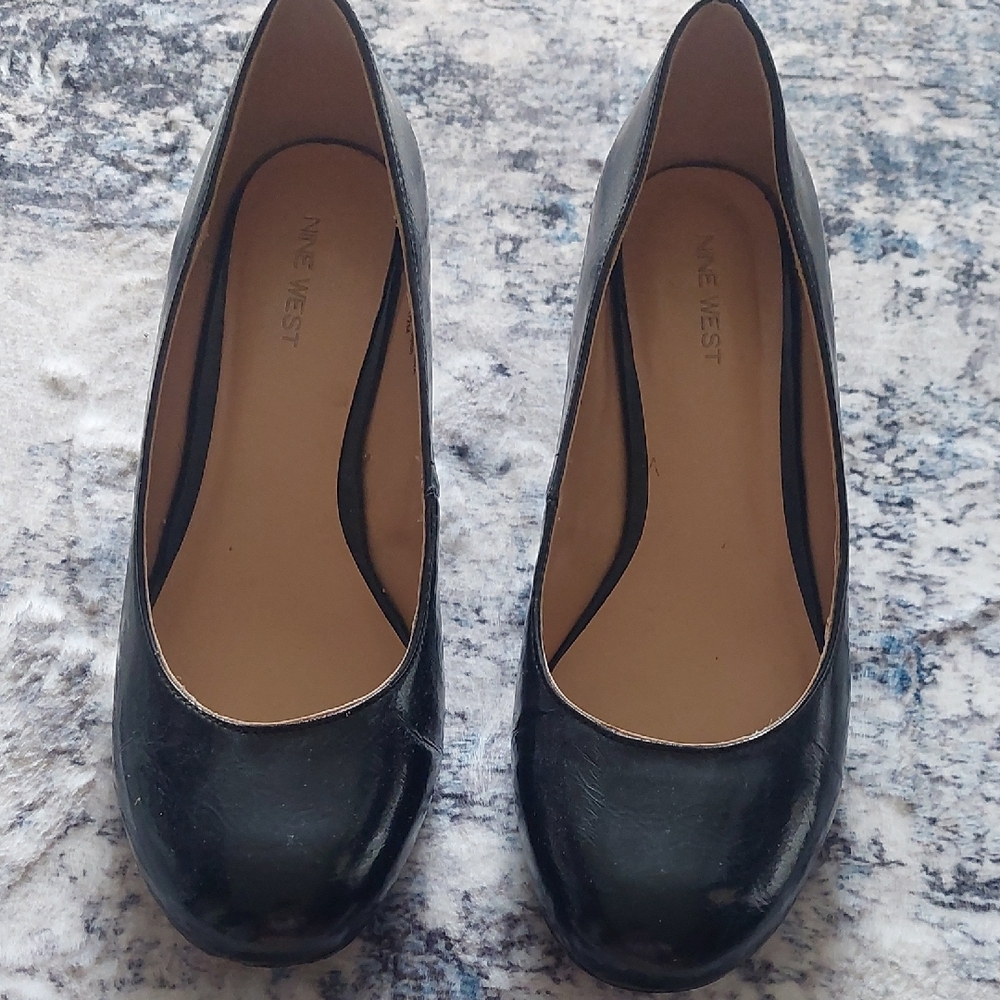 Nine West Black Leather Round-Toe Ballet Flats